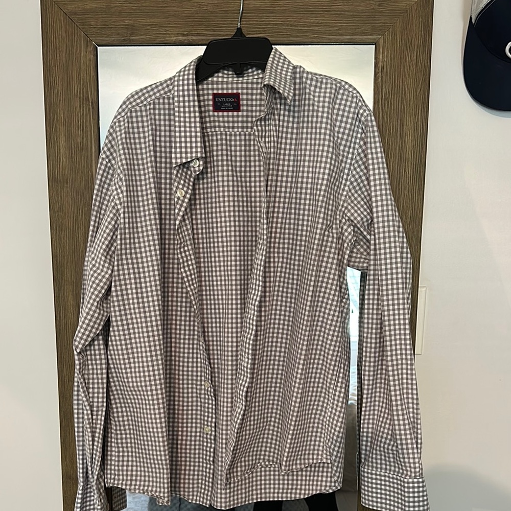 UNTUCKit Gray Casual Button Down Shirt